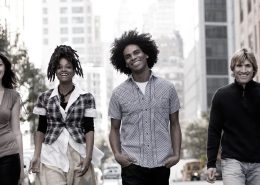 desat-team-walking